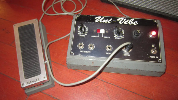 uni vibe pedal 1969 Shin-Ei Uni-Vibe Grey and Black – Rivington Guitars
