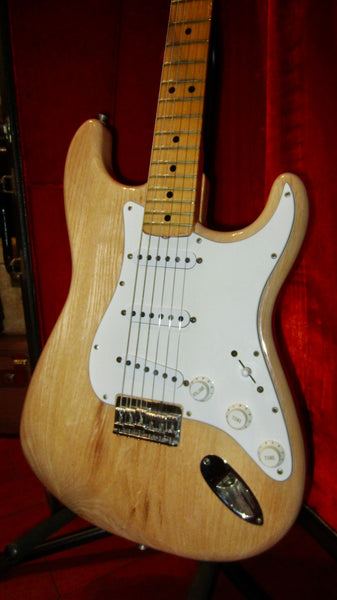 1974-fender-stratocaster-