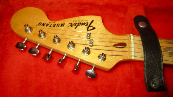 【Itami】fender USA mustang 1978 Itami】fender USA mustang 1978 1978 Fender Mustang DEMO - YouTube