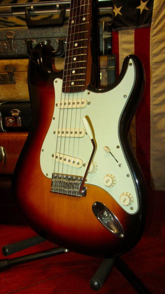 1993 Fender Stratocaster (1962 reissue) Sunburst Made in Japan w/ Hard Case