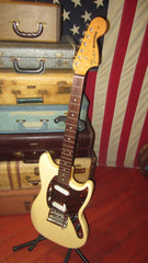 ~2004 Fender Mustang White