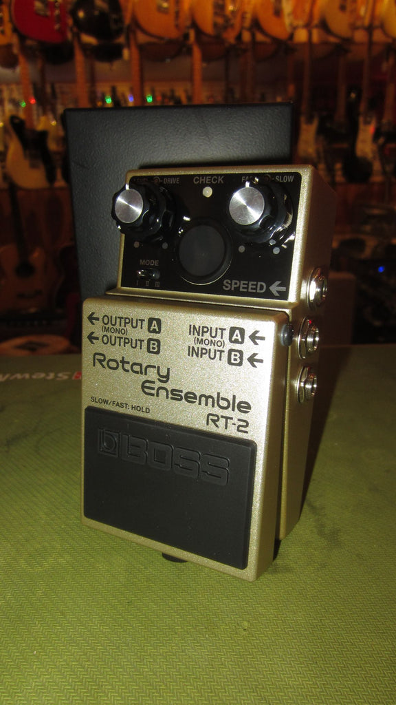 Boss RT-2 Rotary Ensemble Gold