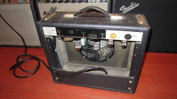 1970 Fender Vibro Champ Silverface – Rivington Guitars