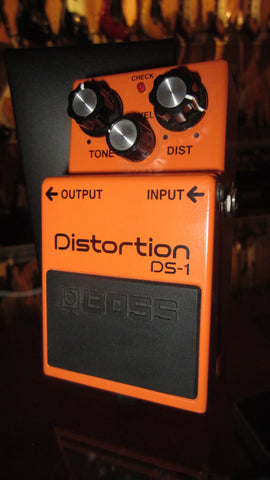 Boss DS-1 distortion pedal Orange