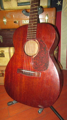 Vintage 1947 Martin 00-17 Natural