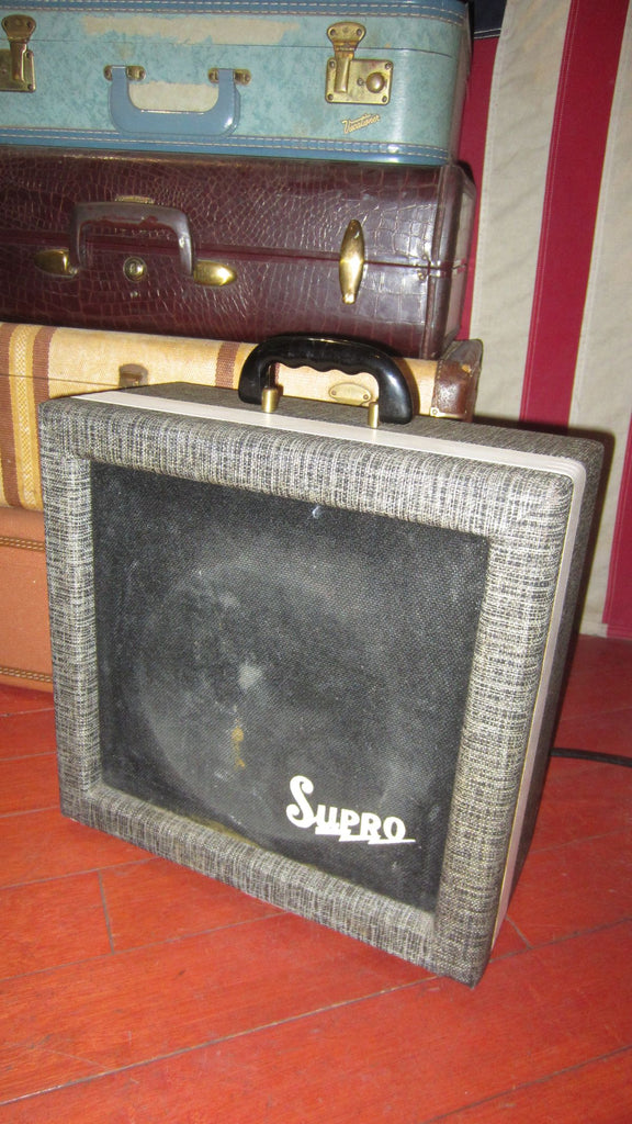 ~1957 Supro Chicago 51 combo amp Two Tone Grey