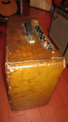 Vintage 1959 Fender Vibrolux Amp Tweed