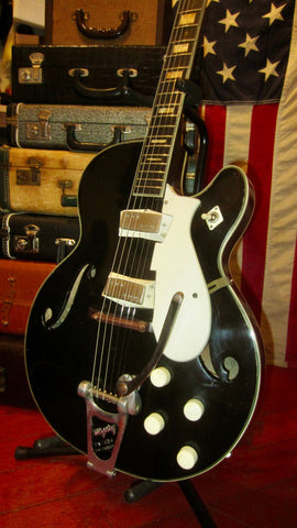 1964 Silvertone  1446 Chris Isaaks Black