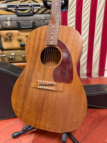 1968 Gibson B-15 Small Bodied Acoustic Natural