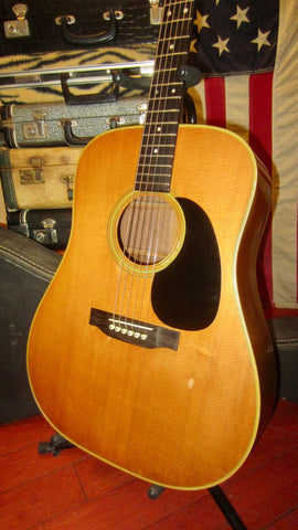 1971 Martin D-28 Natural