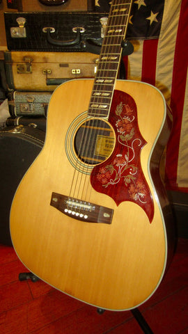 ~1971 Yamaha  FG-300 Dreadnought Acoustic Natural w. Case
