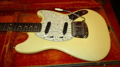 1973 Fender Mustang White w. Original Hard Case