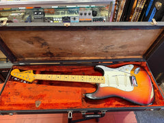 1973 Fender Stratocaster Sunburst w/ Original Hardshell Case