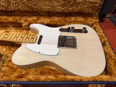1973 Fender Telecaster Blonde w/ Deluxe Fender hardshell case