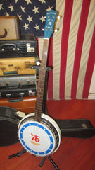 1976 Harmony Bicentennial Spirit of '76 Banjo White and Blue w/ Case