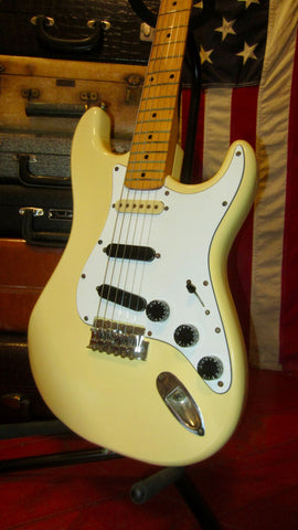 1983 Hondo Fame Series 760 Stratocaster White
