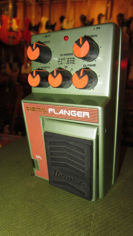 1986 Ibanez DFL Digital Flanger Green and Orange