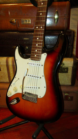 1995 Fender American Standard Stratocaster Lefty Sunburst