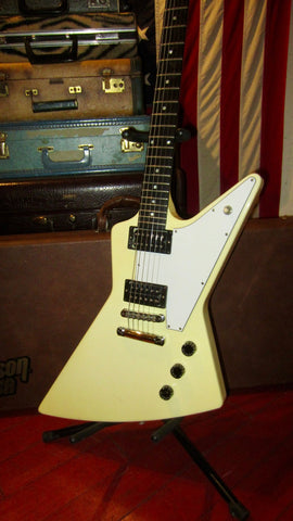 1997 Gibson '76 Explorer White w/ Original Hardshell Case