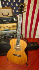 2000 Larivee OM-10 Natural MINT w/ Original Case