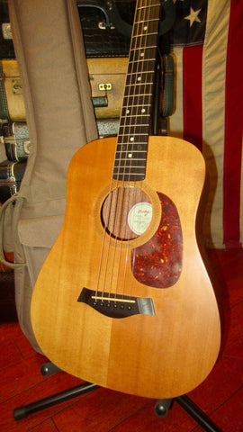 ~2000 Taylor Baby Taylor 301 GB Natural w/ Original Gig Bag