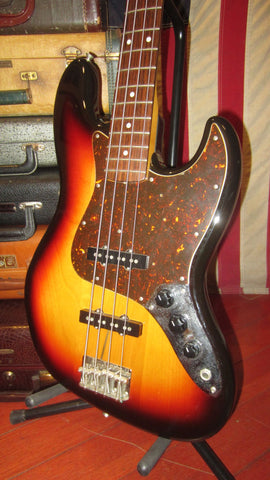 ~2004 Fender  '62 Re-issue Jazz Bass Sunburst