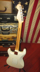 2006 Fender Stratocaster White