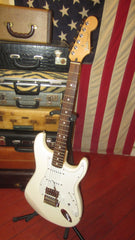 2006 Fender Stratocaster White