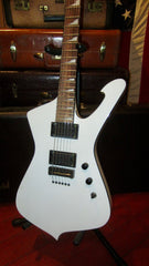 2007 Ibanez ICT700 White w. Guild Hard Case