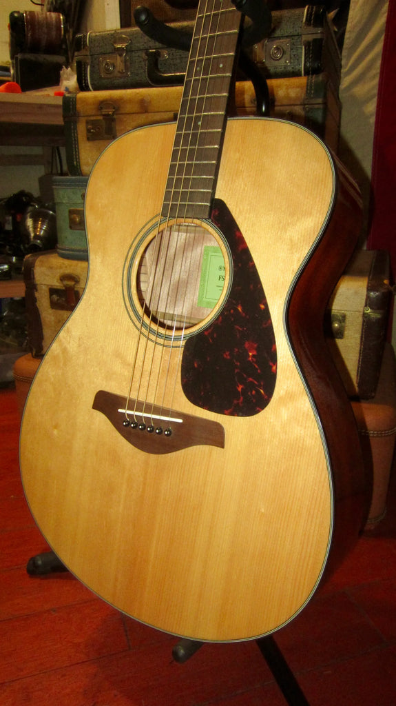 ~2020 Yamaha FS800 Small Bodied Acoustic Natural