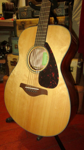~2020 Yamaha FS800 Small Bodied Acoustic Natural