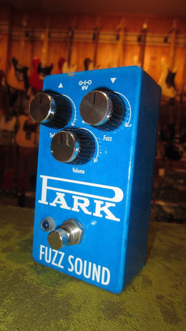 2022 Earthquaker Park Fuzz Sound  Blue