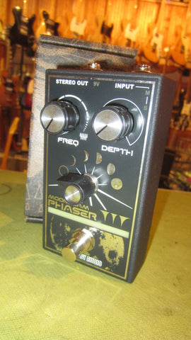 Death By Audio Moonbeam Phaser Black and Gold