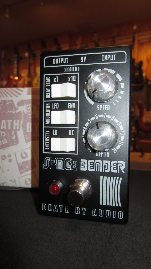 Death By Audio  Space Bender Black Chorus Modulator