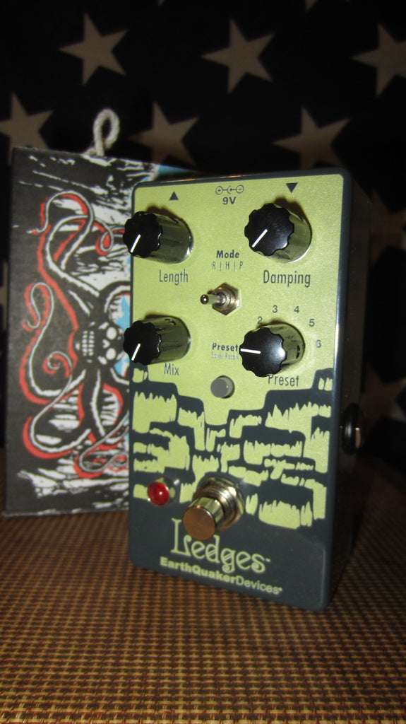 Earthquaker Devices  Ledges Reverb Grey w Yellow Interior
