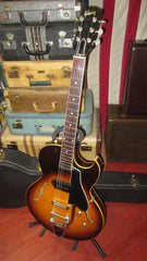 1957 Gibson ES-225 Sunburst w/ Bigsby and Hard Case
