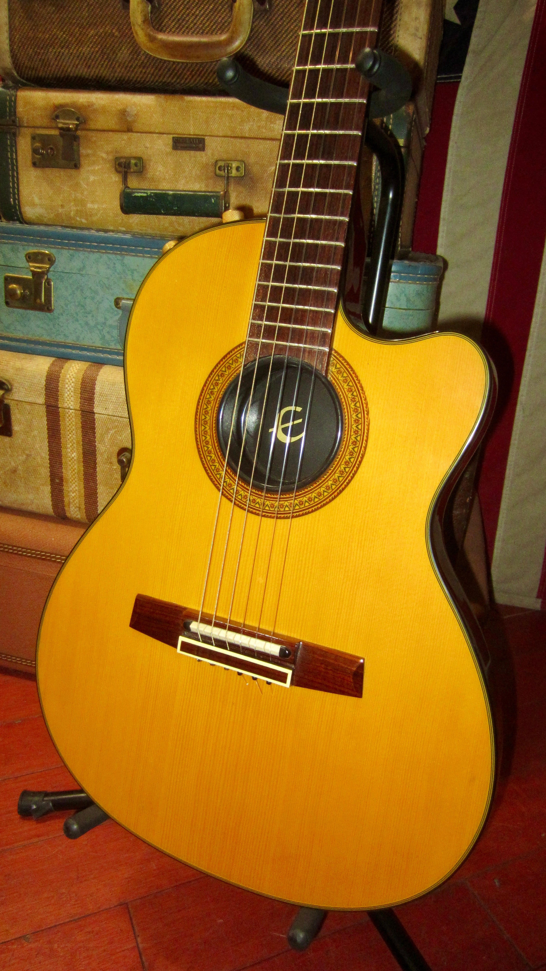1998-epiphone-chet-atkins-sst-
