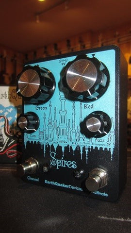 EarthQuaker Devices Spires Fuzz