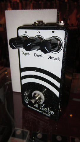 EarthQuaker Devices Ghost Echo Reverb Black and White